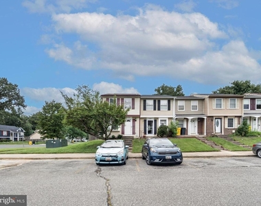 7648 Fairbanks Court - Photo Thumbnail 35