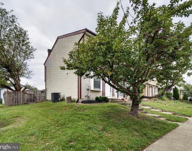 7648 Fairbanks Court - Photo Thumbnail 34
