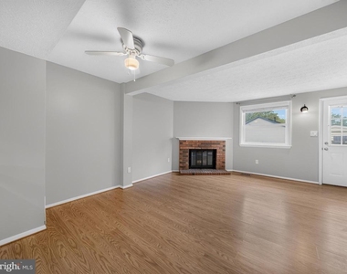 7648 Fairbanks Court - Photo Thumbnail 10