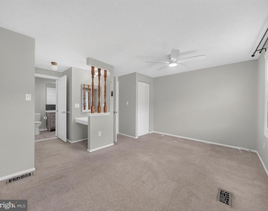 7648 Fairbanks Court - Photo Thumbnail 23
