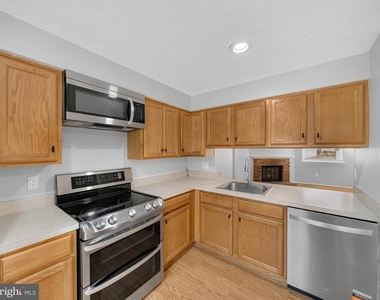 7648 Fairbanks Court - Photo Thumbnail 7