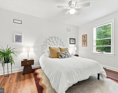 705 W 19th Street - Photo Thumbnail 12