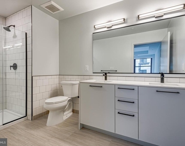 1625 Eckington Place Ne - Photo Thumbnail 16