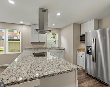 4117 Minnesota Avenue Ne - Photo Thumbnail 6
