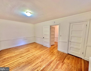 4422 Greenwich Parkway Nw - Photo Thumbnail 19