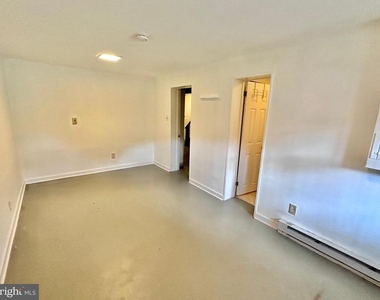 4422 Greenwich Parkway Nw - Photo Thumbnail 49