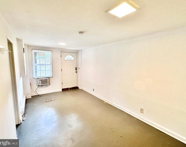 4422 Greenwich Parkway Nw - Photo Thumbnail 47