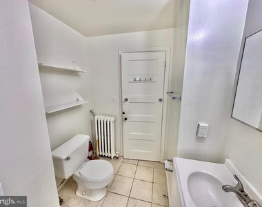 4422 Greenwich Parkway Nw - Photo Thumbnail 25