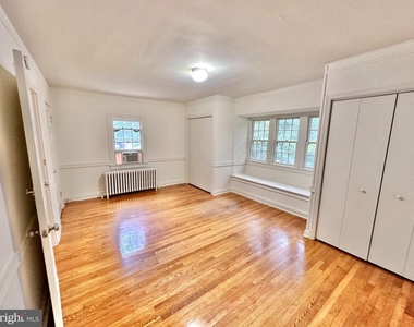 4422 Greenwich Parkway Nw - Photo Thumbnail 22