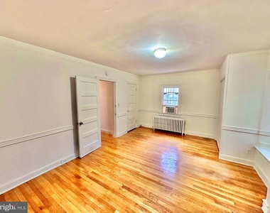 4422 Greenwich Parkway Nw - Photo Thumbnail 21