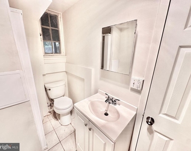 4422 Greenwich Parkway Nw - Photo Thumbnail 53