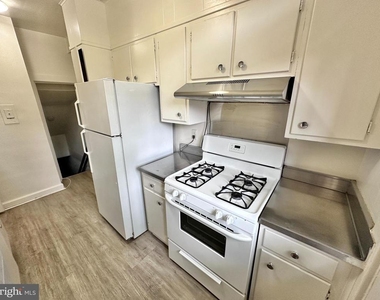 4422 Greenwich Parkway Nw - Photo Thumbnail 16