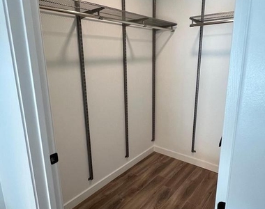 1500 Harry Thomas Way Ne - Photo Thumbnail 12