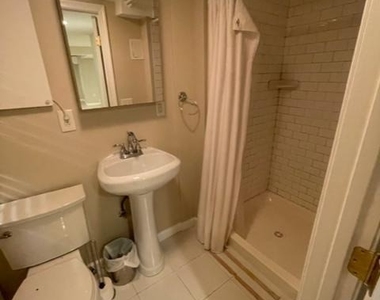 1817 Belmont Road Nw - Photo Thumbnail 6