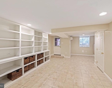 1817 Belmont Road Nw - Photo Thumbnail 2