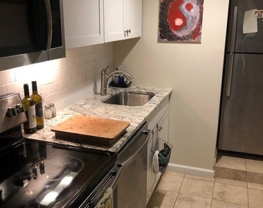 1817 Belmont Road Nw - Photo Thumbnail 7