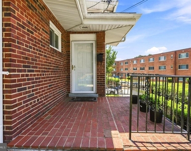 5036 Eastern Avenue Ne - Photo Thumbnail 1