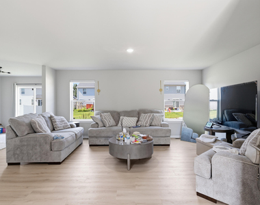 15185 Hanover Avenue - Photo Thumbnail 2