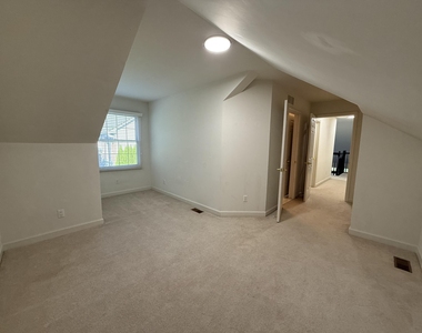18145 Shoreline Court - Photo Thumbnail 23
