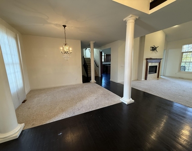 18145 Shoreline Court - Photo Thumbnail 4