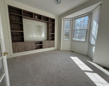 18145 Shoreline Court - Photo Thumbnail 31