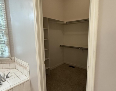 18145 Shoreline Court - Photo Thumbnail 30