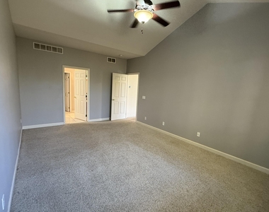 18145 Shoreline Court - Photo Thumbnail 25