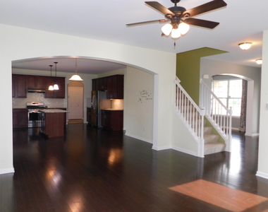 4251 Lilac Lane - Photo Thumbnail 6