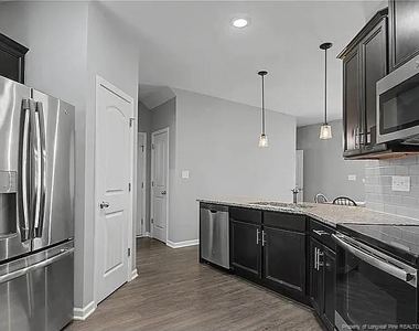 143 Ledgerbrook Lane - Photo Thumbnail 4