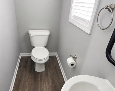 143 Ledgerbrook Lane - Photo Thumbnail 10