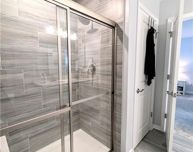 5723 Kalamata Drive - Photo Thumbnail 24