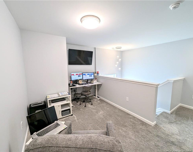 5723 Kalamata Drive - Photo Thumbnail 14