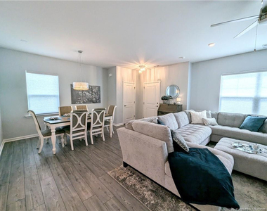 5723 Kalamata Drive - Photo Thumbnail 5