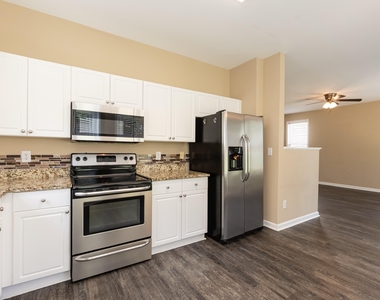 104 Hutson Lane - Photo Thumbnail 3