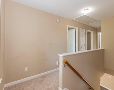 104 Hutson Lane - Photo Thumbnail 14