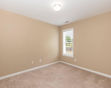 104 Hutson Lane - Photo Thumbnail 22