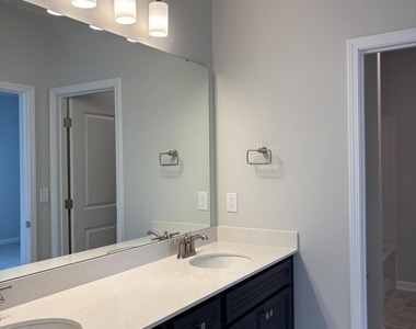 152 Highpointe Drive - Photo Thumbnail 19