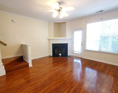 8206 City Loft Court - Photo Thumbnail 9