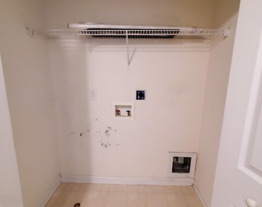 8206 City Loft Court - Photo Thumbnail 11