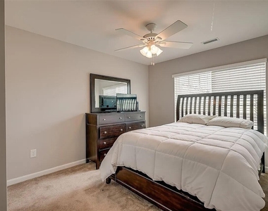 1304 Cozart Street - Photo Thumbnail 14