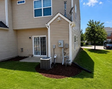 1304 Cozart Street - Photo Thumbnail 18