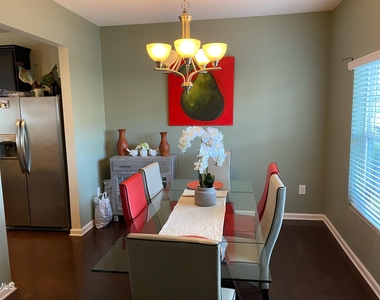 1304 Cozart Street - Photo Thumbnail 10