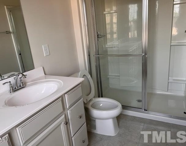 1009 Romeria Drive - Photo Thumbnail 8