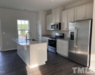 1009 Romeria Drive - Photo Thumbnail 5