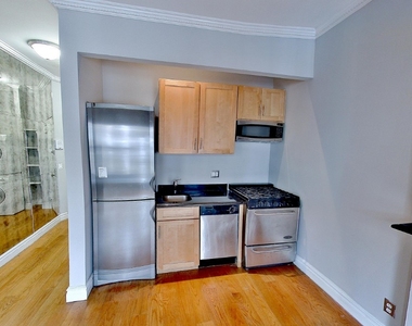 53 Leroy St., Unit 5d - Photo Thumbnail 2