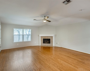 1504 Julianas Way - Photo Thumbnail 7