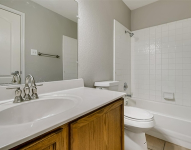 1504 Julianas Way - Photo Thumbnail 13