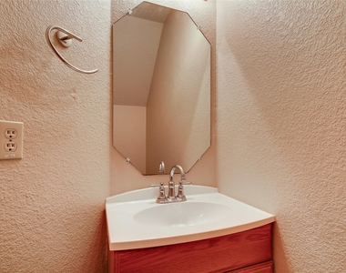 14008 Maricella Ln - Photo Thumbnail 7