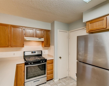 14008 Maricella Ln - Photo Thumbnail 5