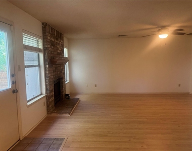 14008 Maricella Ln - Photo Thumbnail 14
